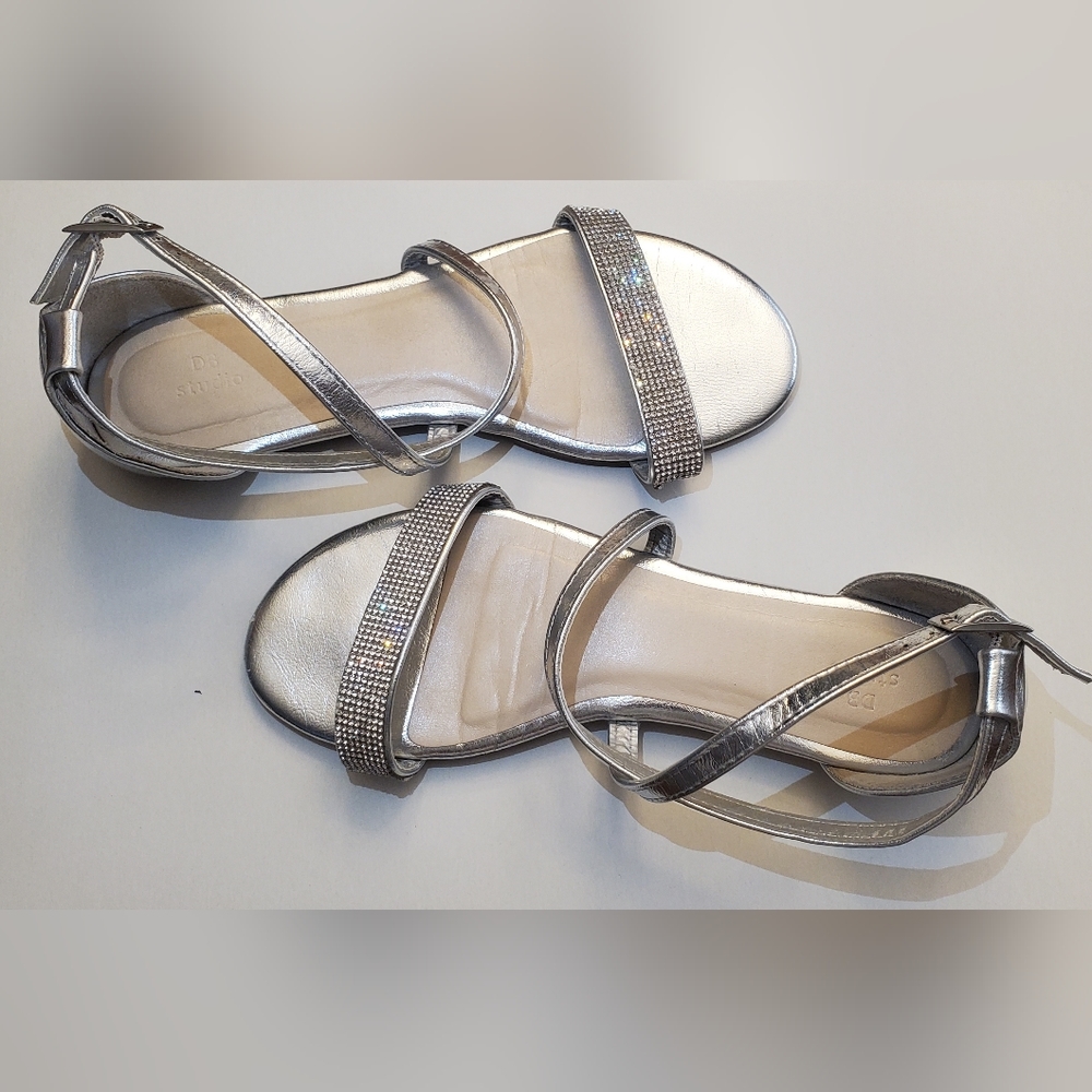 Size 7 sandals